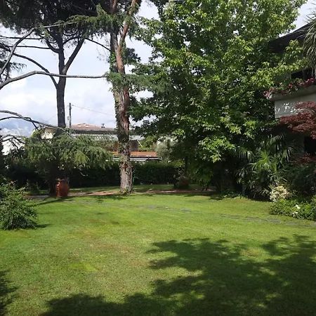 Casa Con Giardino