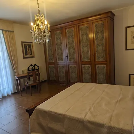 Casa Con Giardino